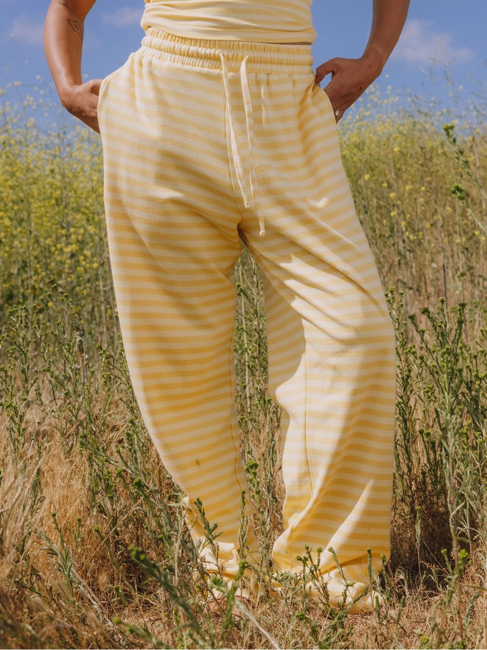 NWT DAILY DRILLS Sunny+Butter Yellow Set Pants + Tee - Picture 2 of 3